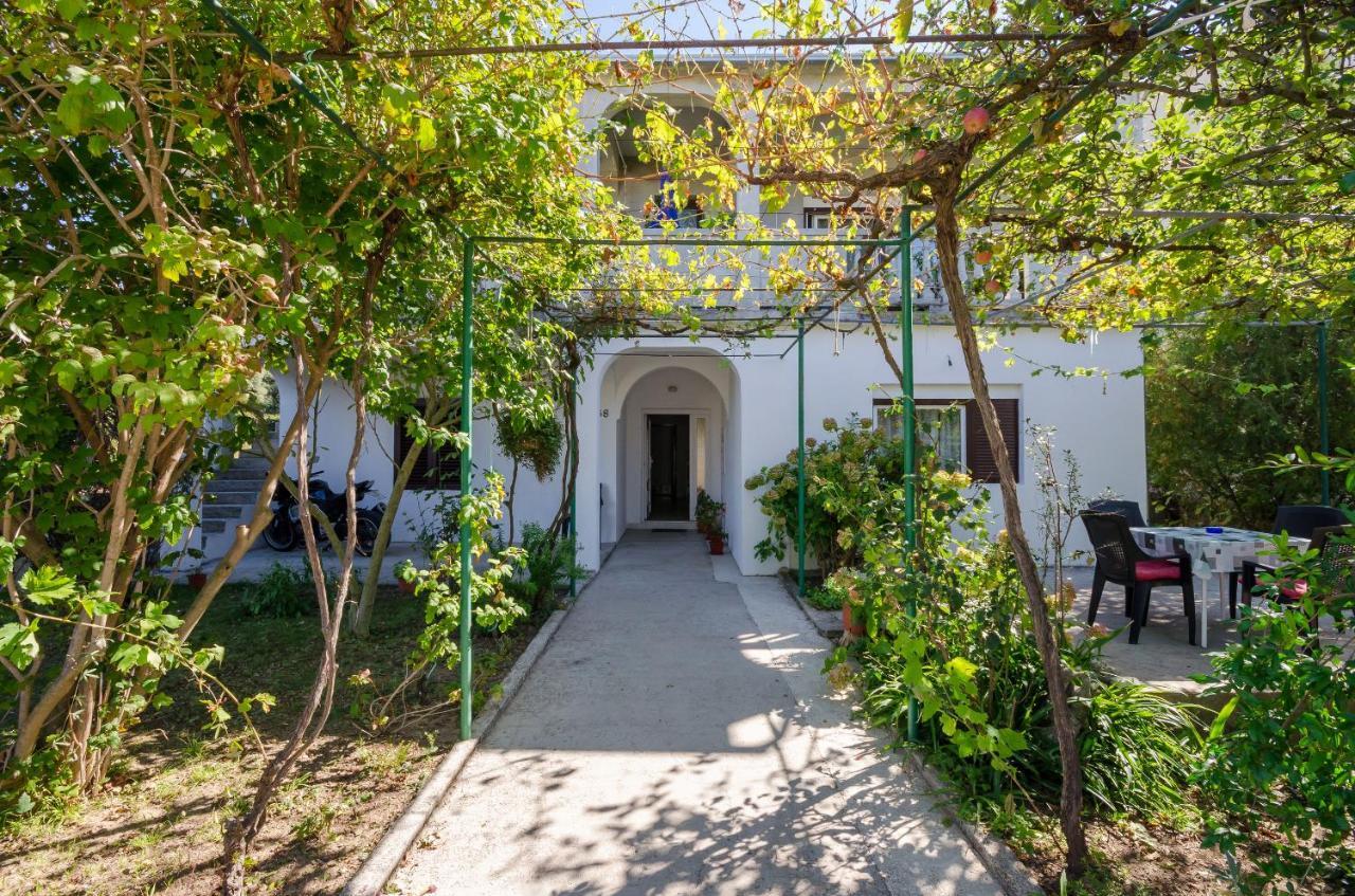 Apartment Ruza Lopar Exterior photo